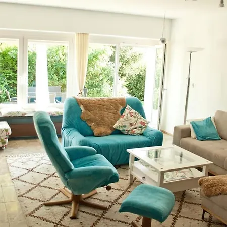 Buddha Lounge Apartment *